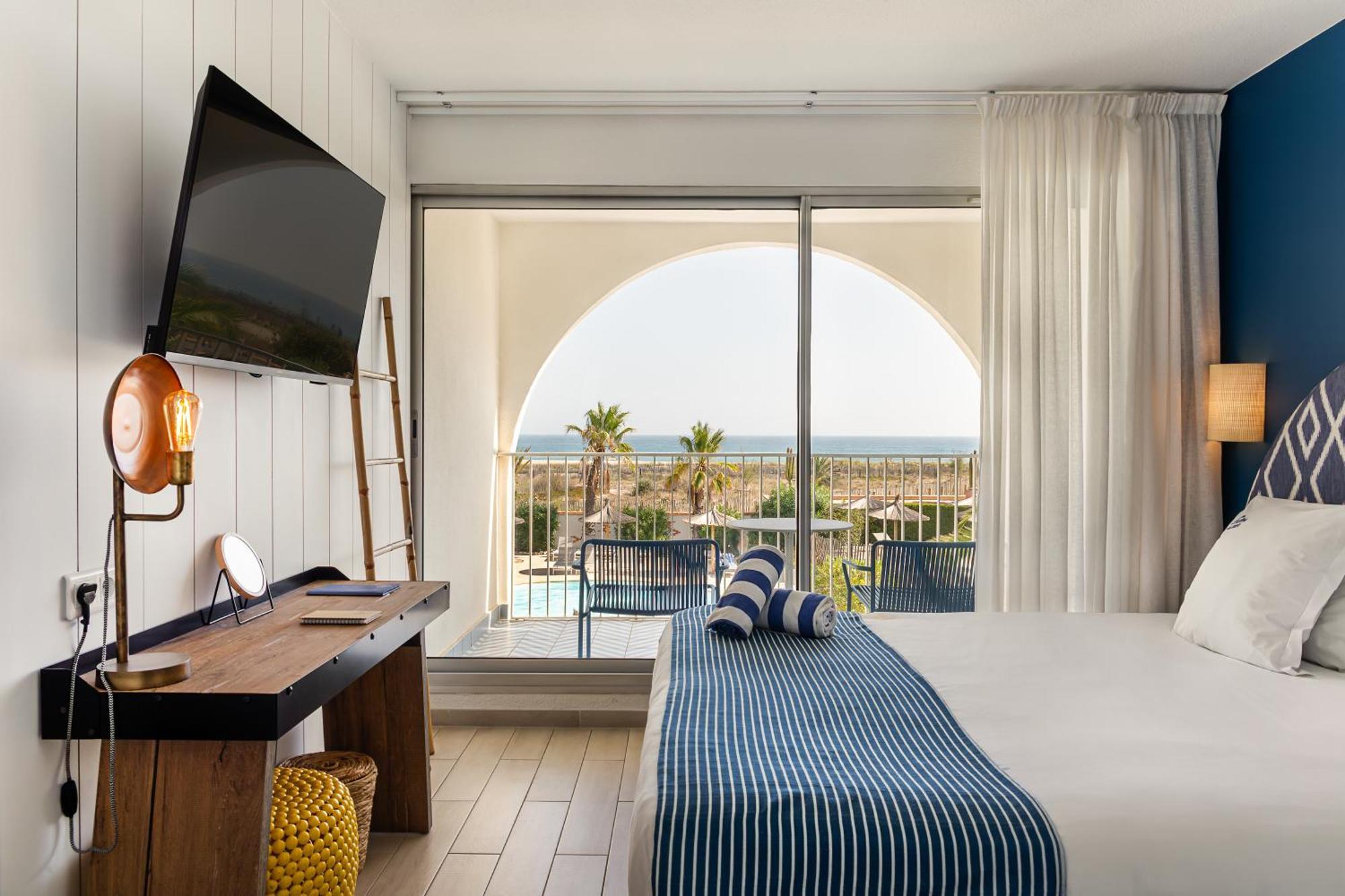 Les Bulles De Mer - Hotel & Spa Sur La Plage Saint-Cyprien  Ngoại thất bức ảnh